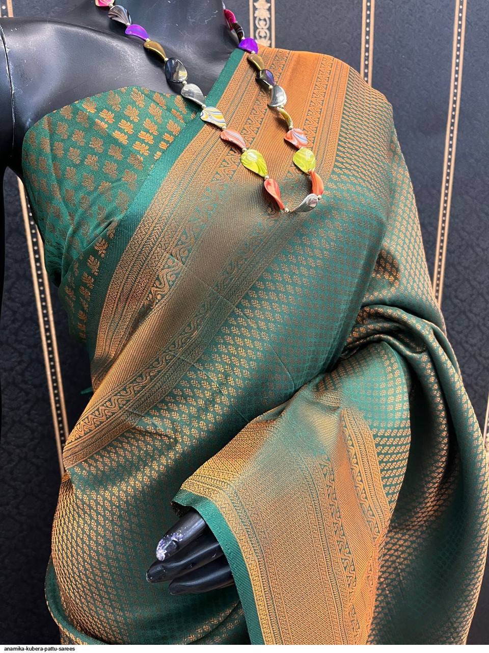 Elegant Jaequard Weave Saree For Women