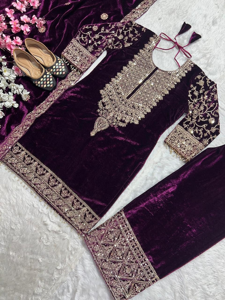 Luxurious Embroidered Viscose Velvet Suit