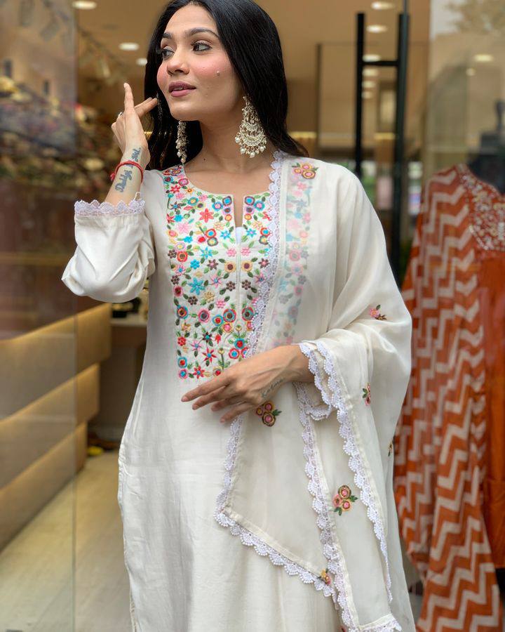 White Women Embroidered Chanderi Silk Kurta Set