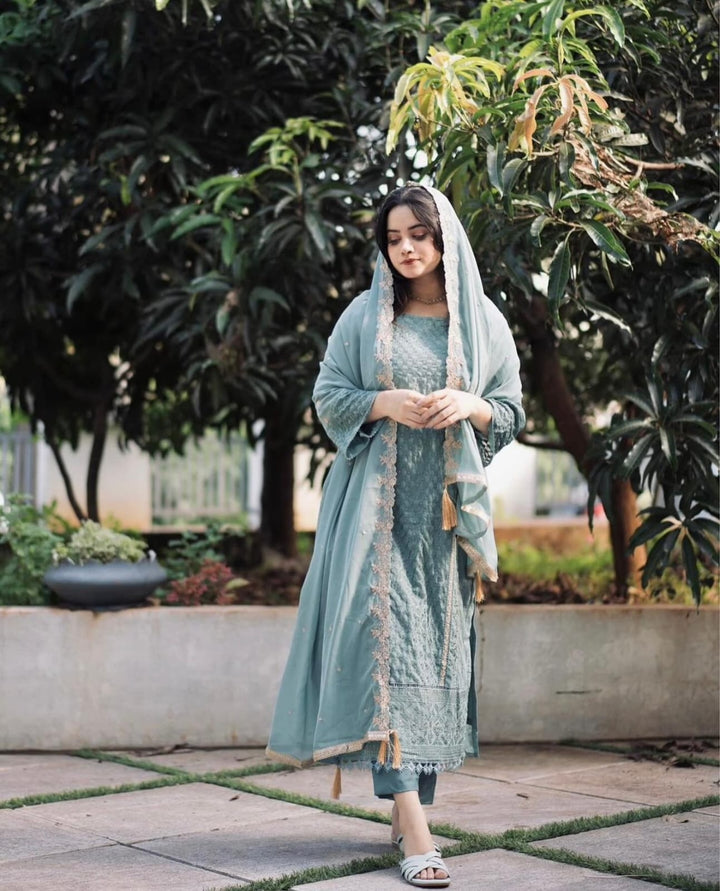 Georgette Grace Set – Embroidered Edition