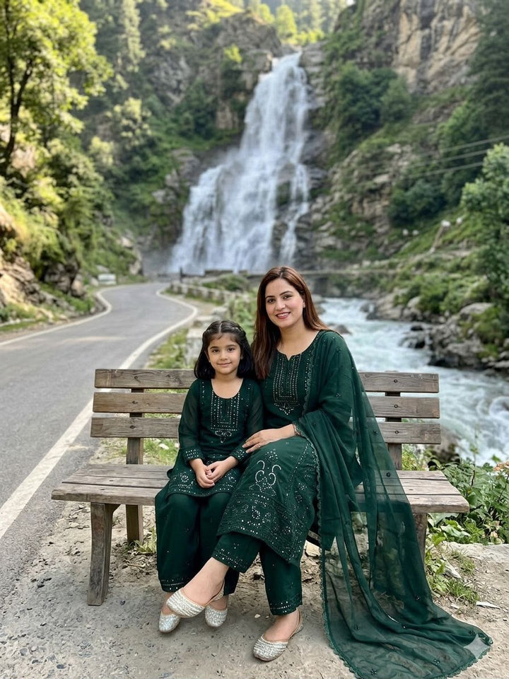Mother Daughter Twinning – TOP, PLAZZO & DUPPATA