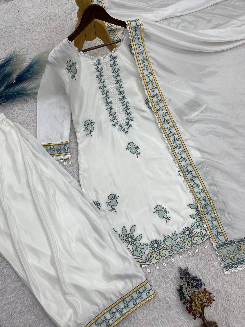 Farshi Shalwar 3 Piece Suit Ready to Wear (1005)