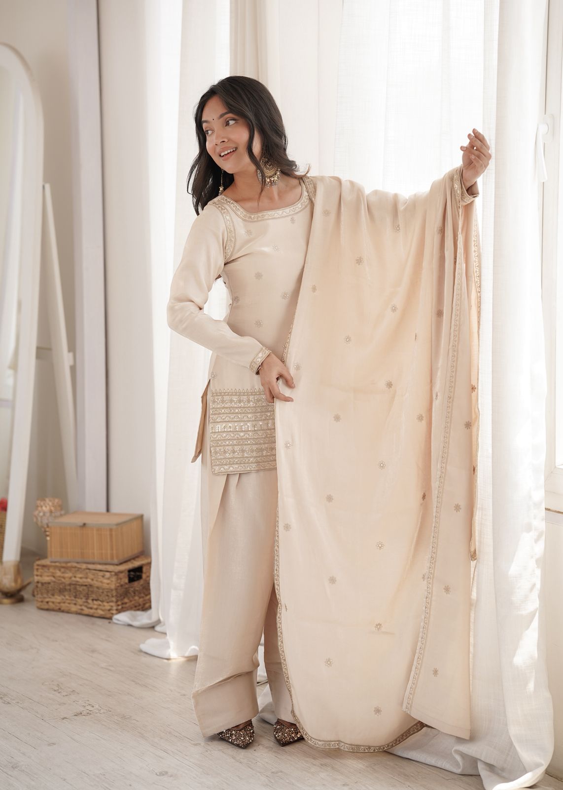 Glass Roman Kurta with Farshi Shalwar and Dupatta