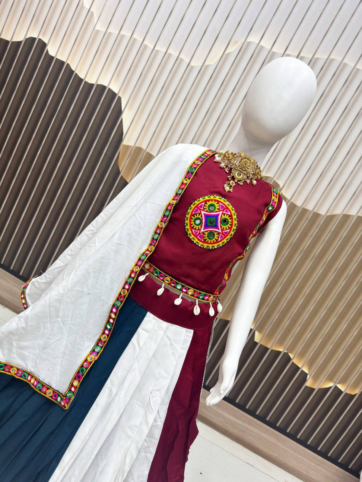 Lehenga, Choli ans Dupatta with Embroidery Lace for Girls
