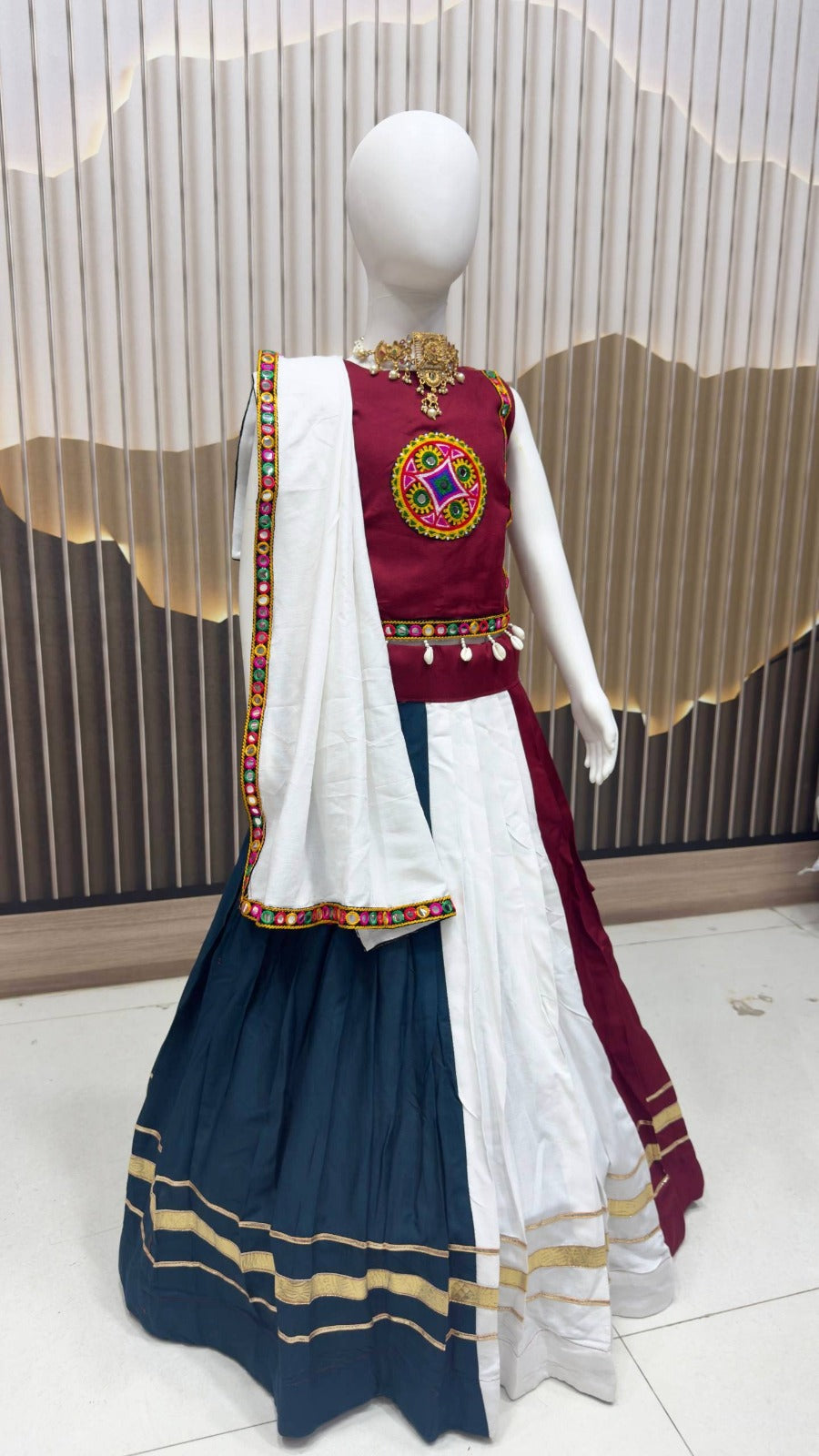 Lehenga, Choli ans Dupatta with Embroidery Lace for Girls