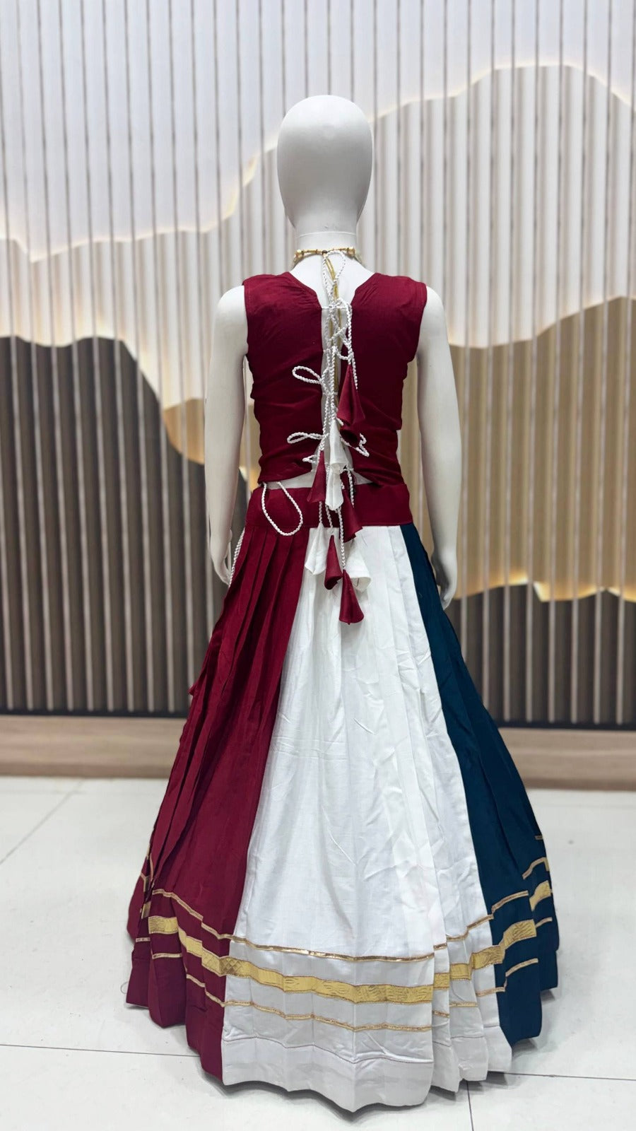 Lehenga, Choli ans Dupatta with Embroidery Lace for Girls