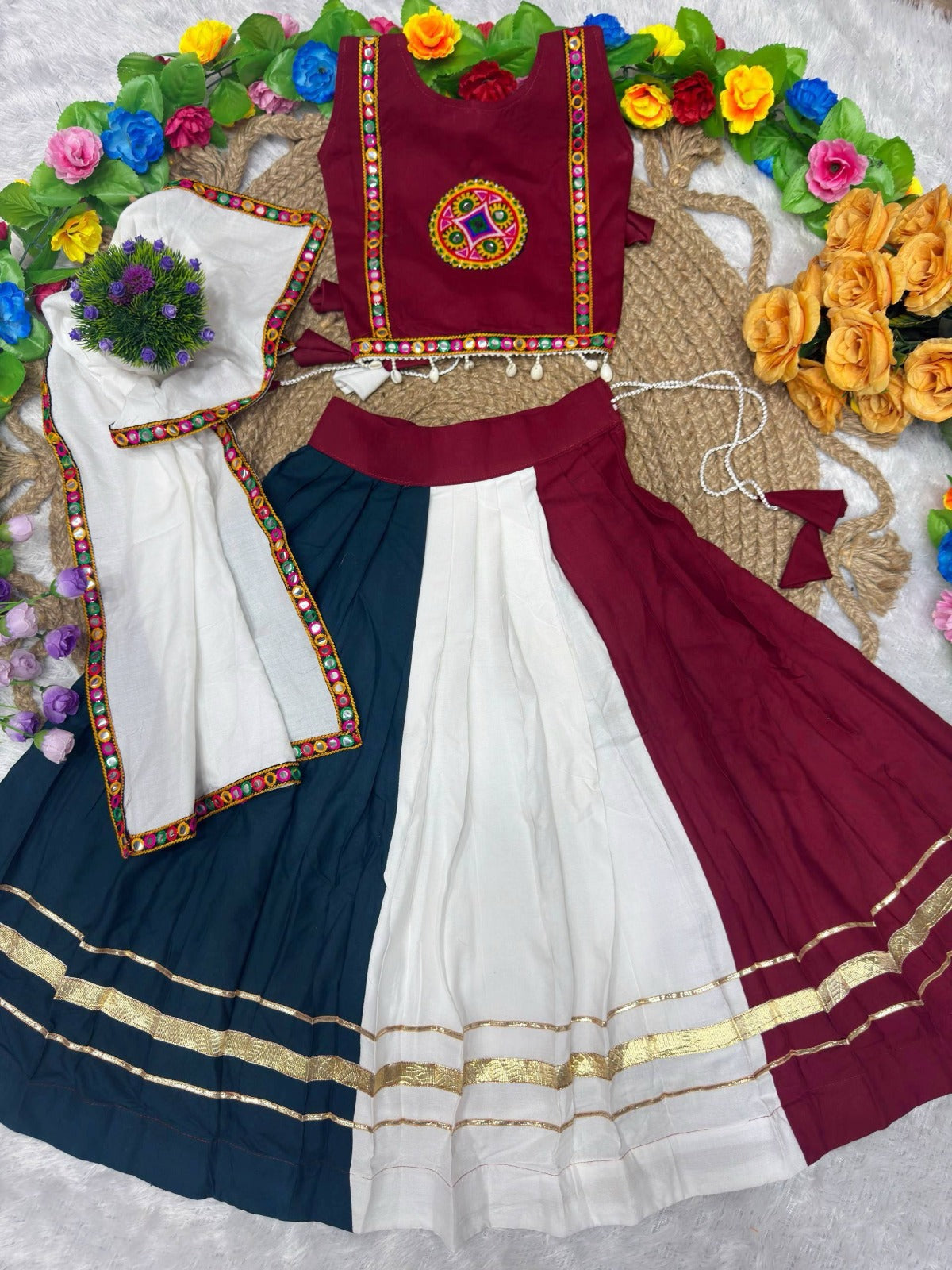 Lehenga, Choli ans Dupatta with Embroidery Lace for Girls