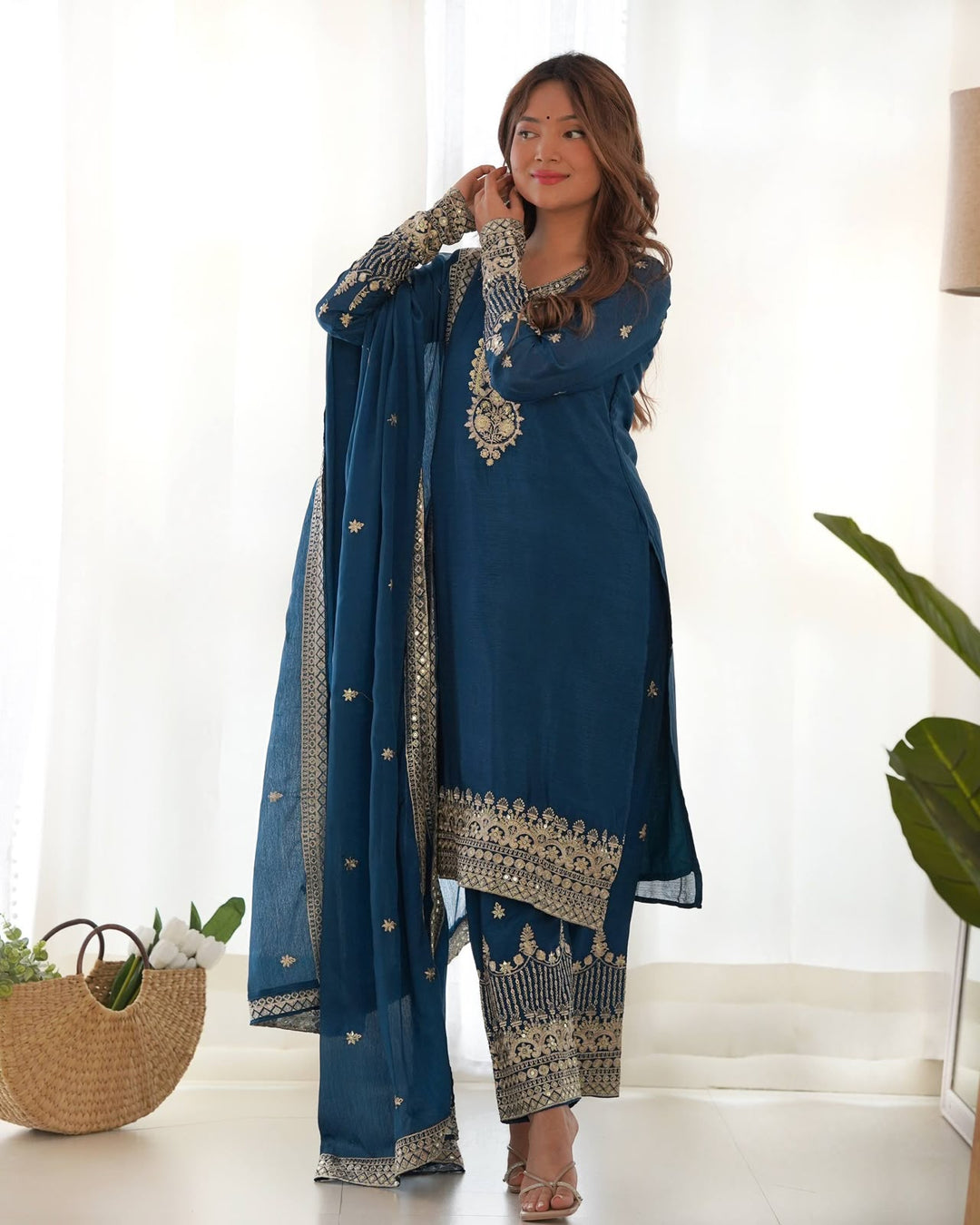 PURE CHINON SILK FABRIC STRAIGHT FIT KURTA, TROUSER WITH DUPPTA