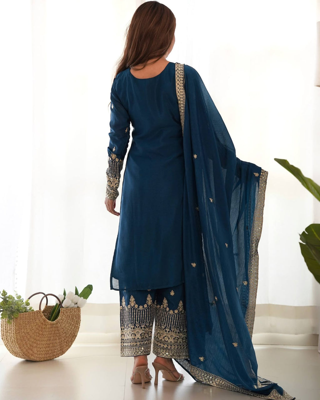 Chinon Silk Straight Fit 3 Piece Suit (1048)