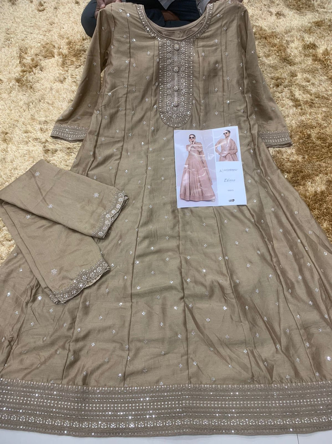 Royal Touch Gown set