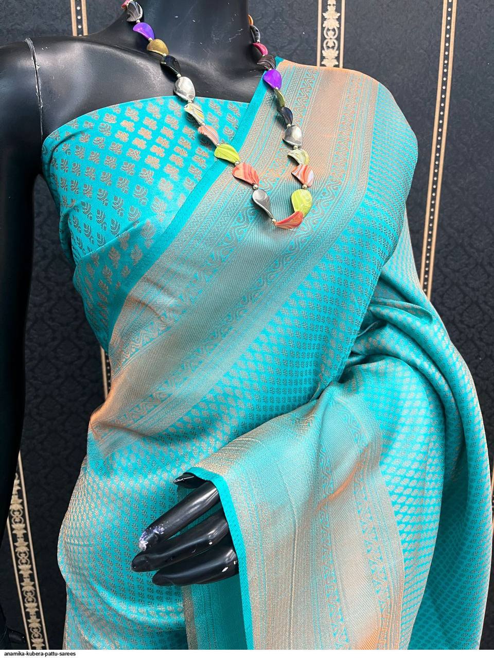 Elegant Jaequard Weave Saree For Women