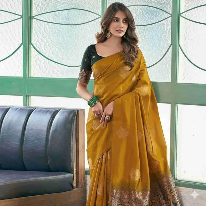Elegant Jacquard Saree with Unstitched Blouse