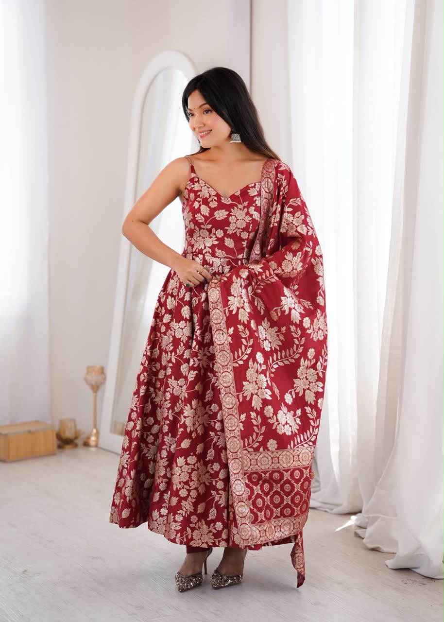 Luxury Banarasi Jacquard Dola Silk 3-Piece Ready-to-Wear Anarkali Suit – view 25
