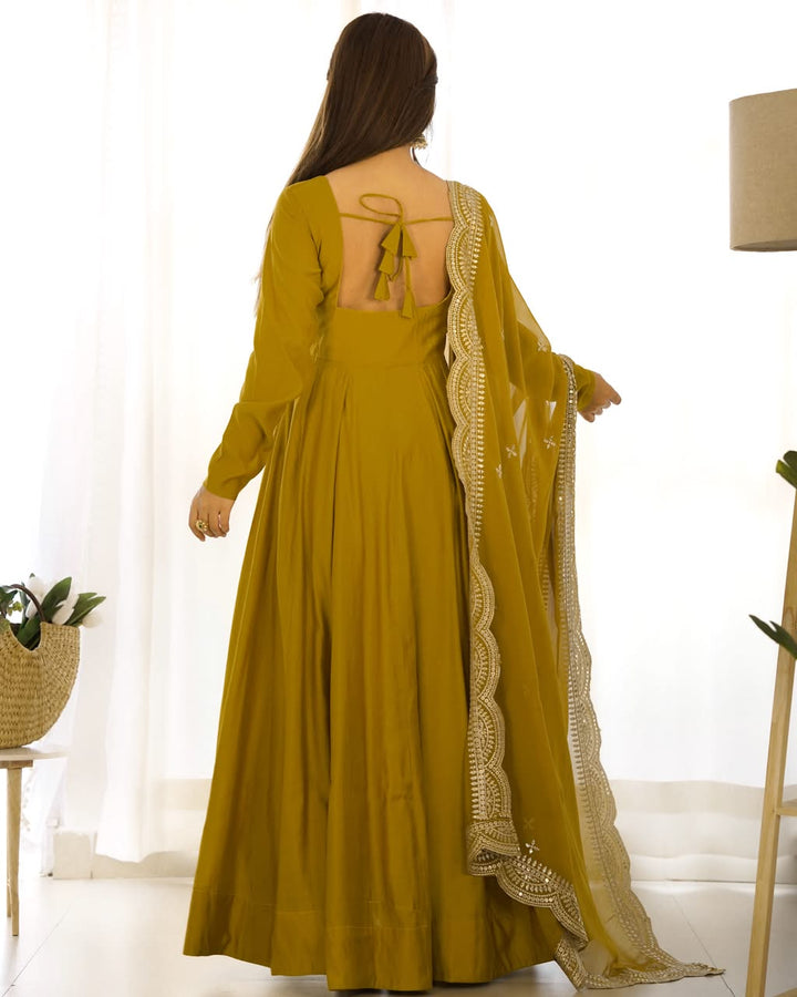 Luxury Roman Silk Chanderi 3-Piece Ready-to-Wear Anarkali Suit – view 19