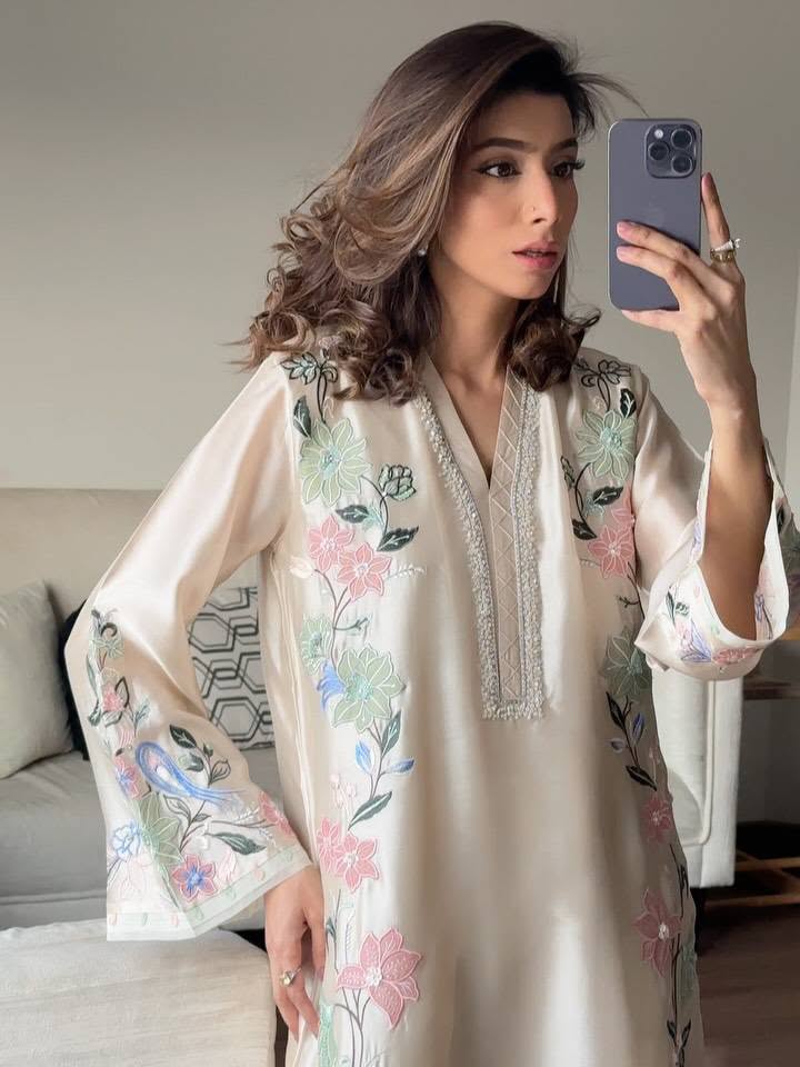 Luxury Embroidered Roman Glass 3-Piece Ready-to-Wear Kaftan Set – view 4