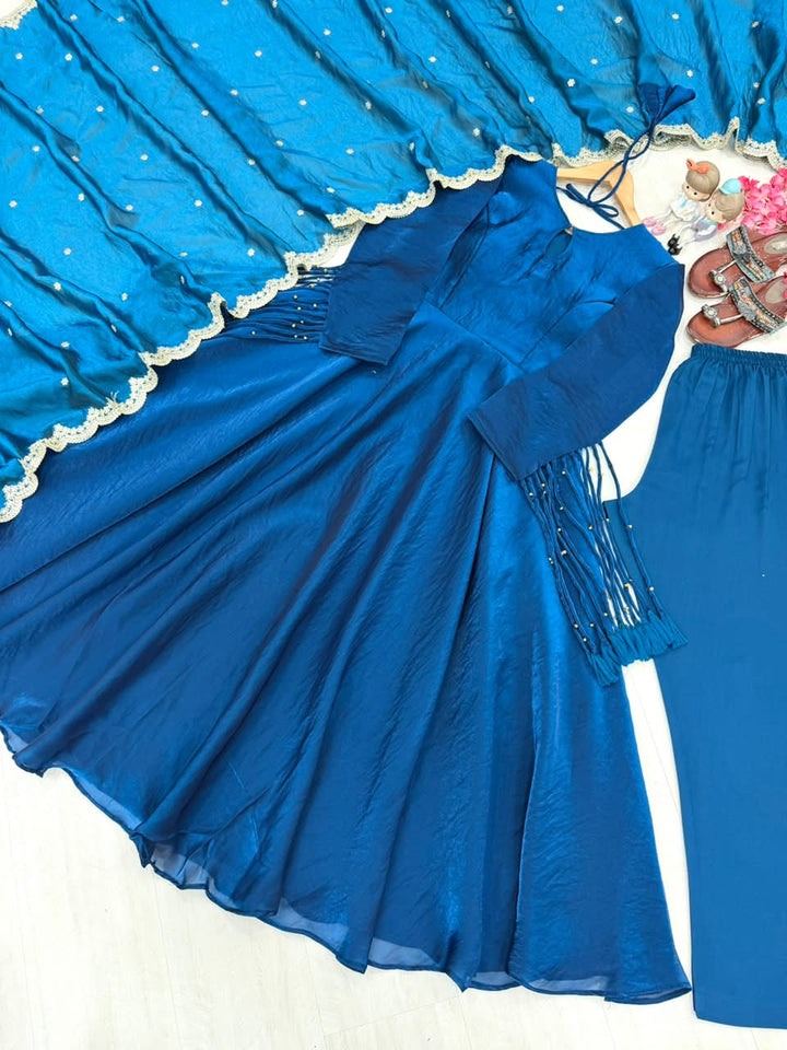Luxury Fandy Crush Silk 3-Piece Ready-to-Wear Gown Set – view 2