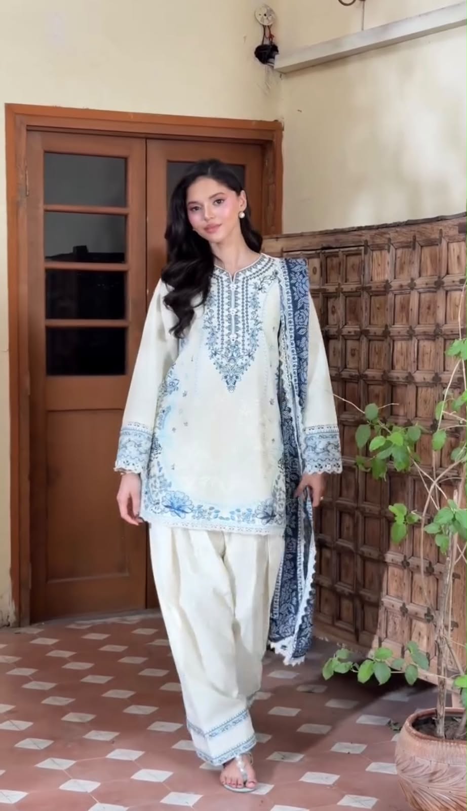 Luxury Embroidered Satin Rayon 3-Piece Ready-to-Wear Farshi Palazzo Suit – view 4