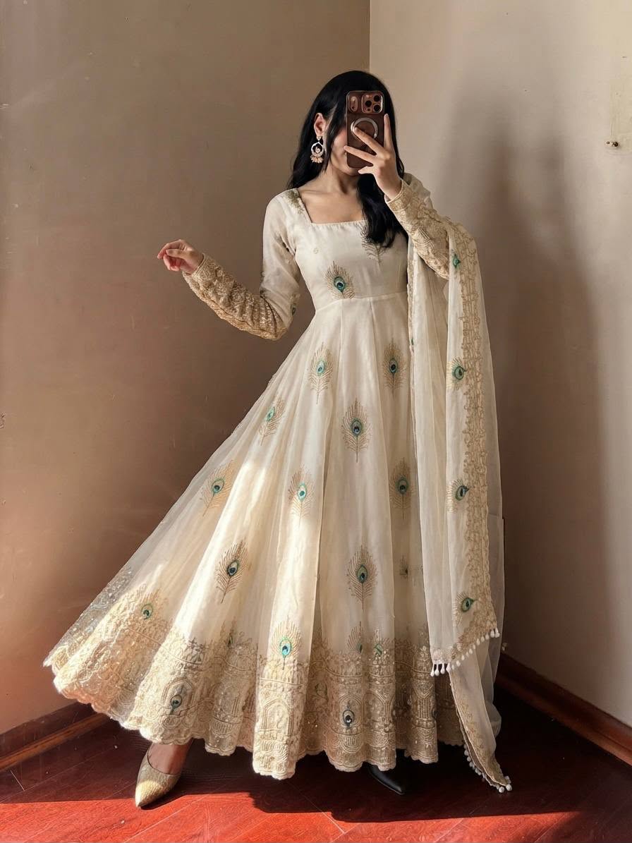 Luxury Fendy Silk 3-Piece Ready-to-Wear Embroidered Gown Set – view 5