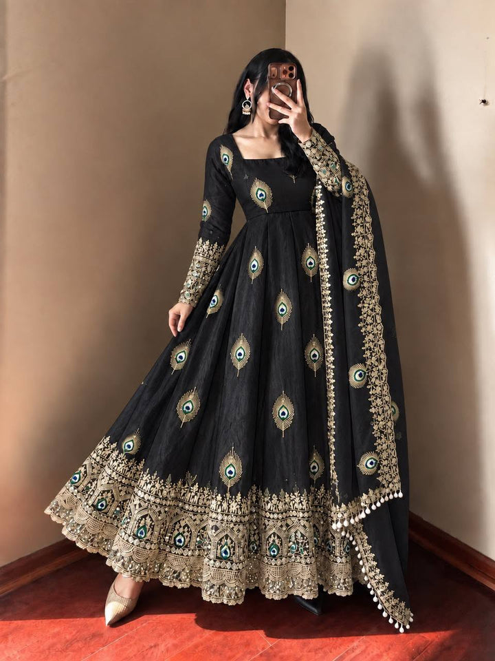 Luxury Fendy Silk 3-Piece Ready-to-Wear Embroidered Gown Set – view 56