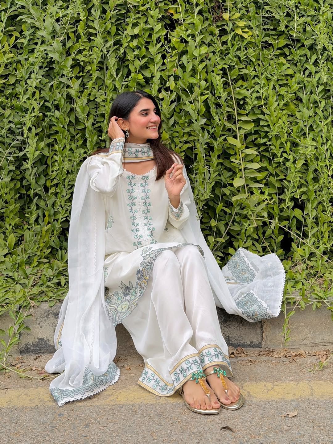 Farsi Salwar Style Reday To Wear 3pcs Suit Collection For Women